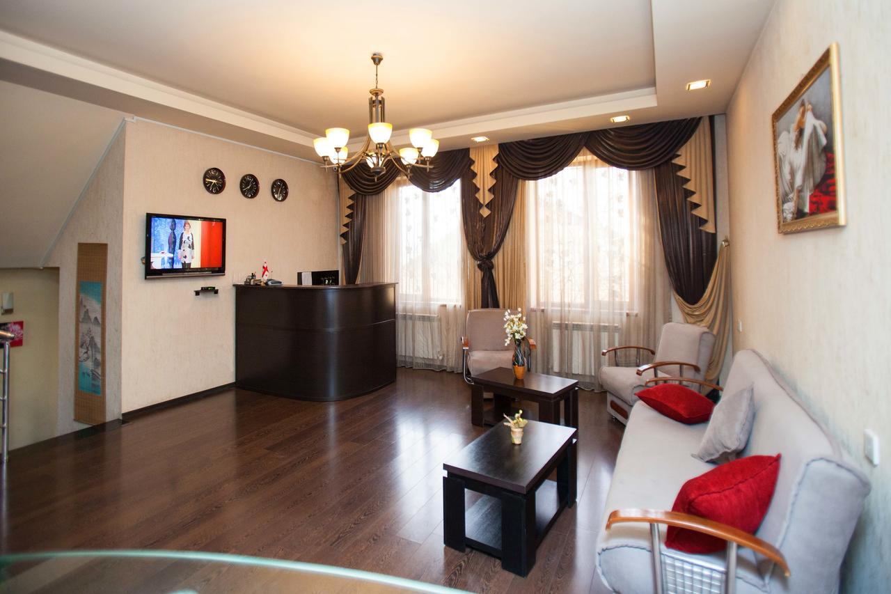 Hotel 4You Tiflis Exterior foto