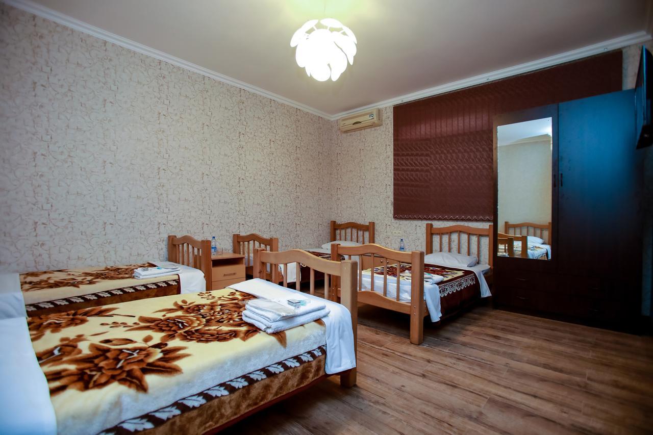 Hotel 4You Tiflis Exterior foto